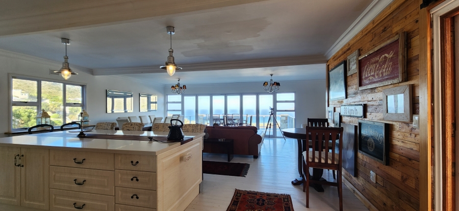 To Let 4 Bedroom Property for Rent in Glencairn Heights Western Cape